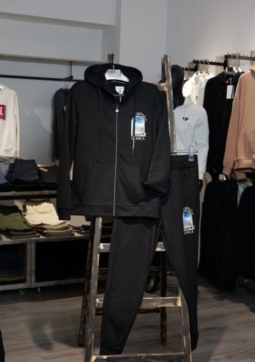 Kostum sportiv per meshkuj